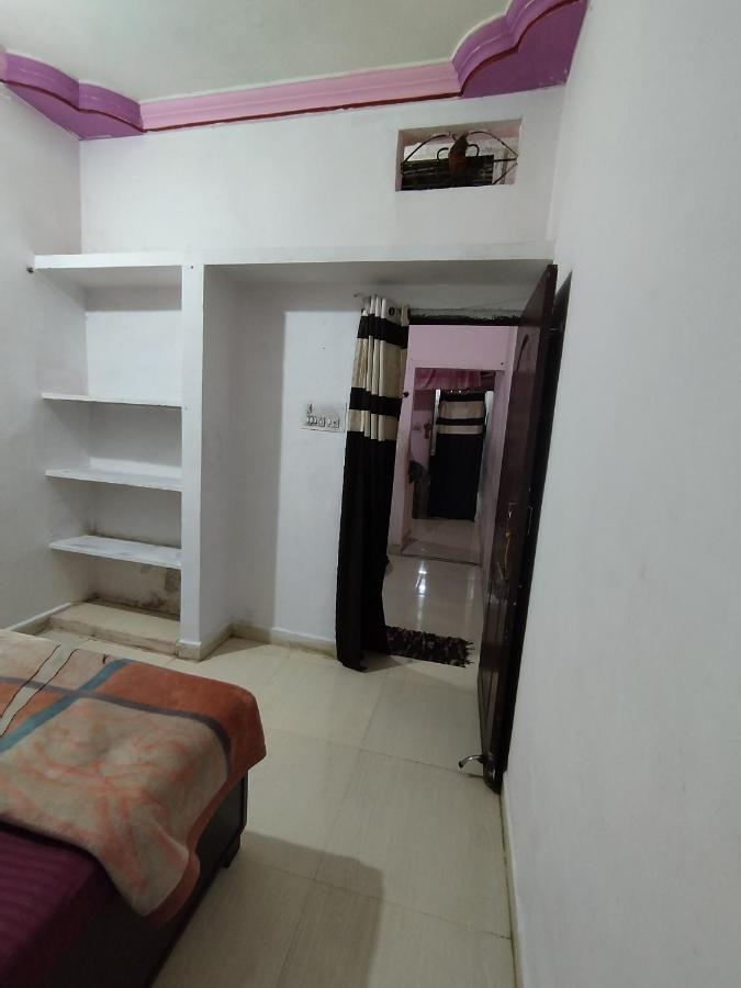 Kalpeshwar Homestay Ujjain Zewnętrze zdjęcie