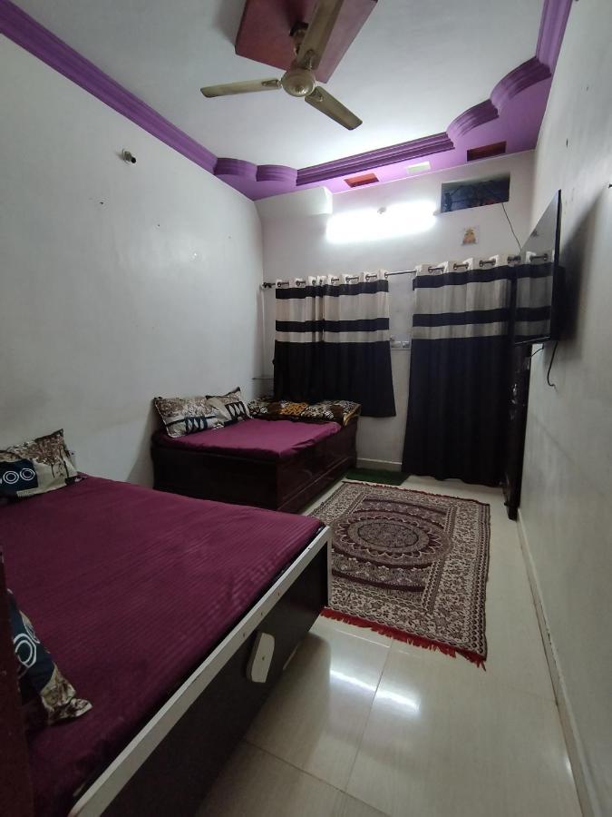 Kalpeshwar Homestay Ujjain Zewnętrze zdjęcie