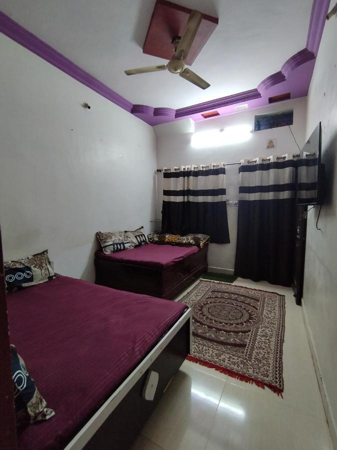 Kalpeshwar Homestay Ujjain Zewnętrze zdjęcie